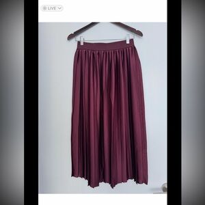 Lululemon pleated skirt
